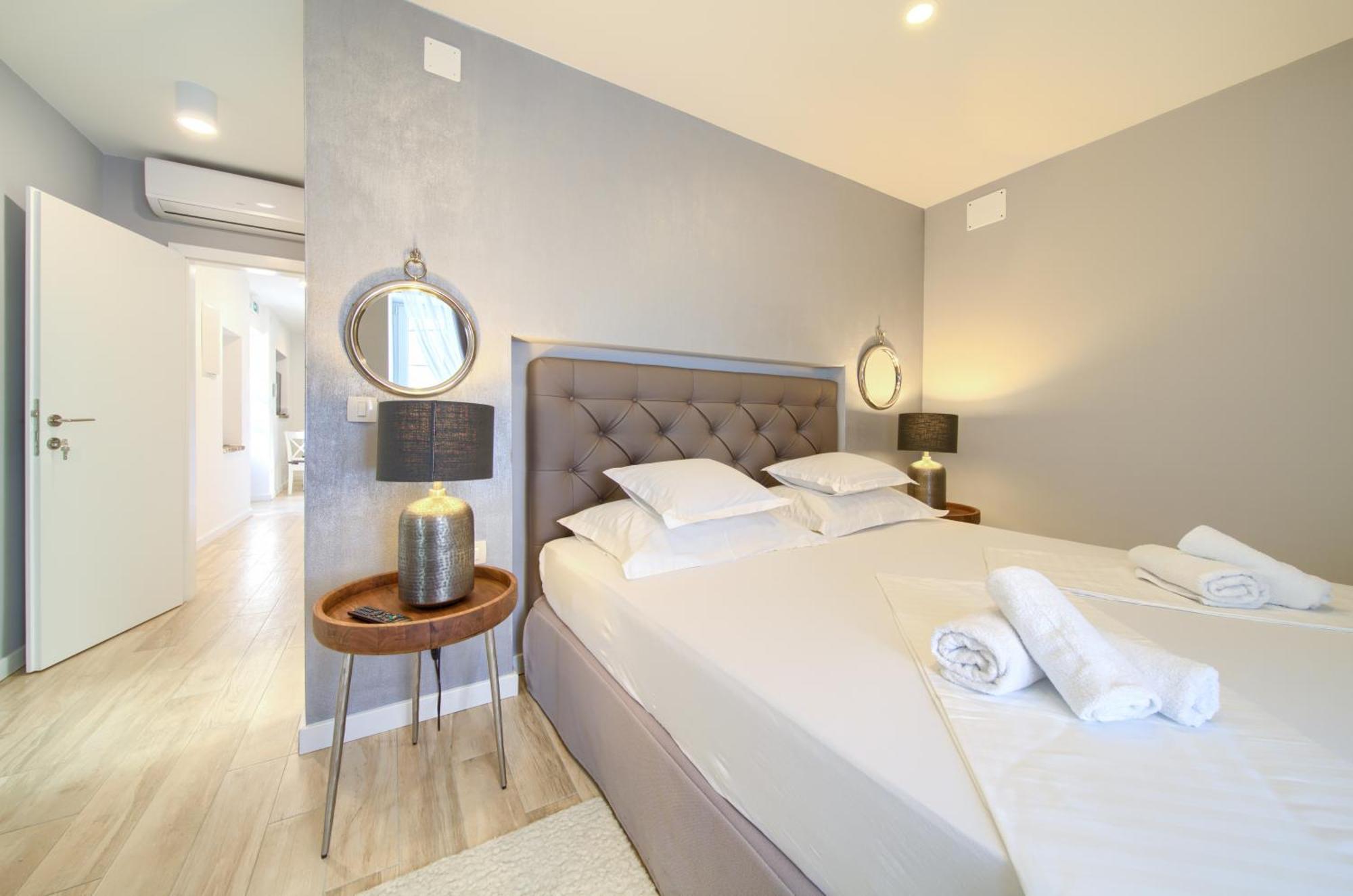Apartment Old Town Mariolina คิร์ก ภายนอก รูปภาพ