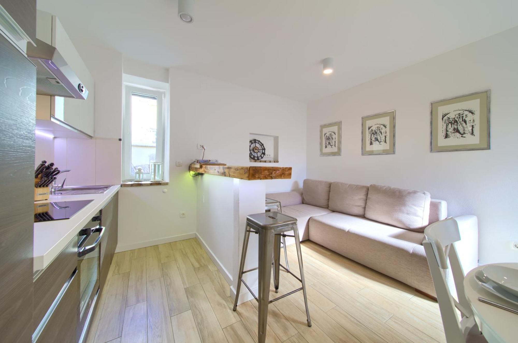 Apartment Old Town Mariolina คิร์ก ภายนอก รูปภาพ
